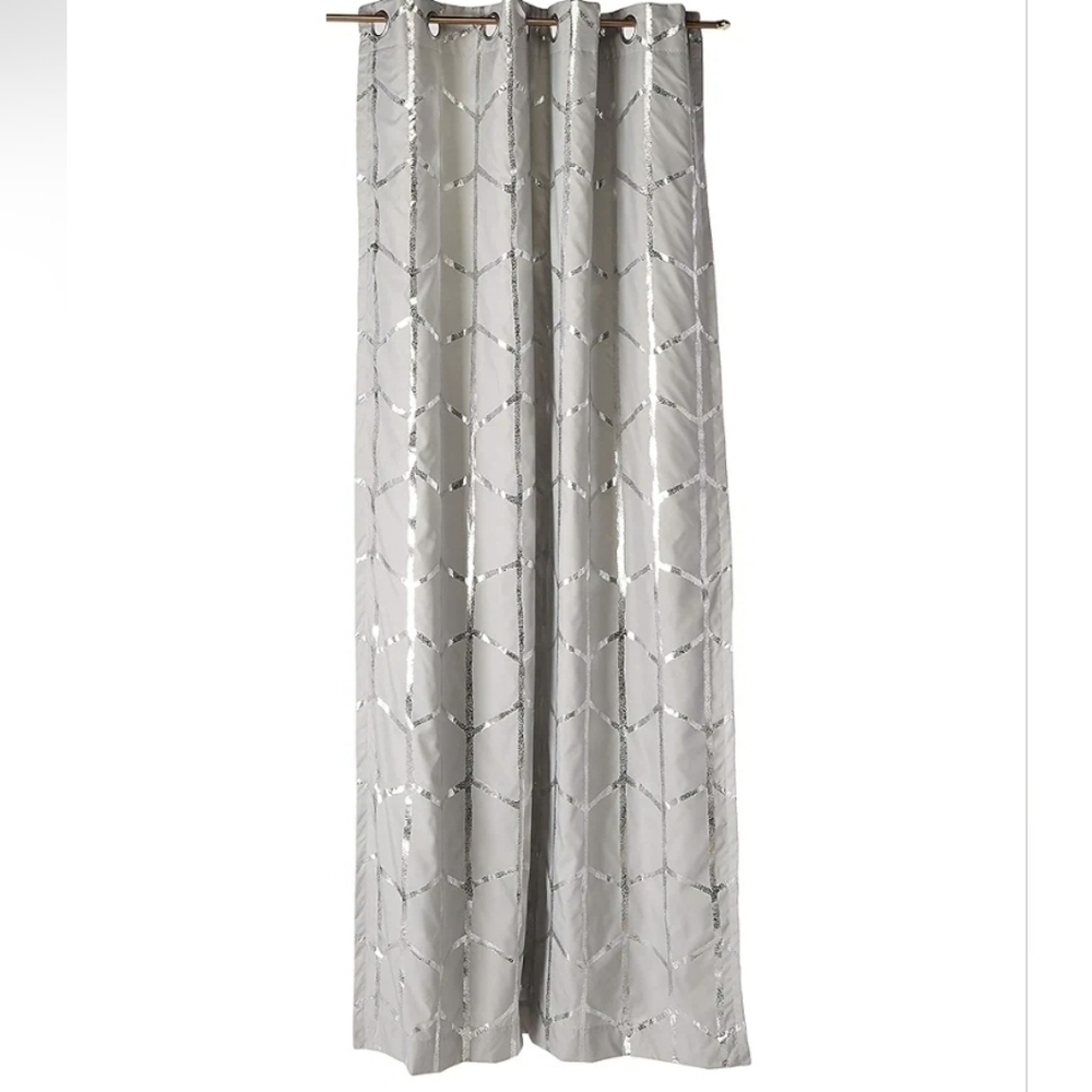 New Intelligent Design Raina Blackout Grommet Top Single Curtain, 1 Panel, 50x84